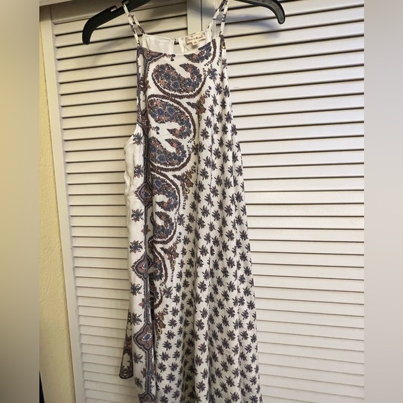 Hem & Thread Dresses & Skirts - Hem & Thread Women’s Sz M Beautiful White & Blue Short Summer Tank Dress